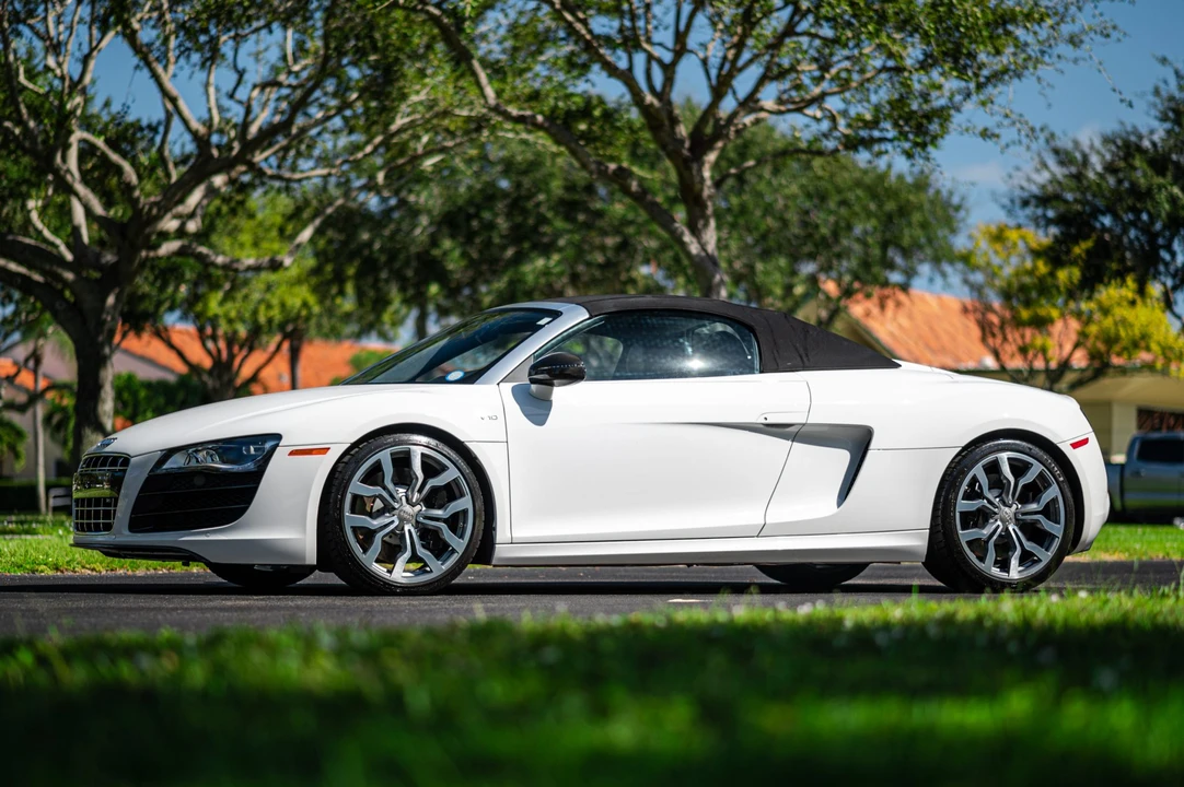 2012 Audi 42 R8 - Image 6 of 31