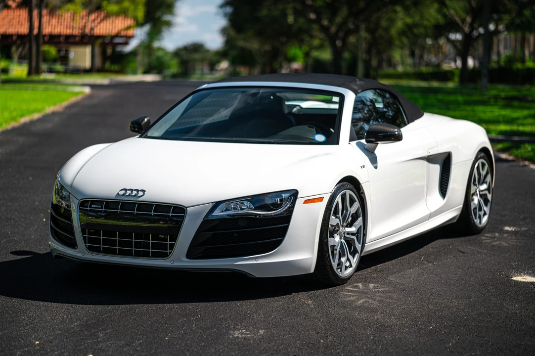 2012 Audi 42 R8 - Image 9 of 31