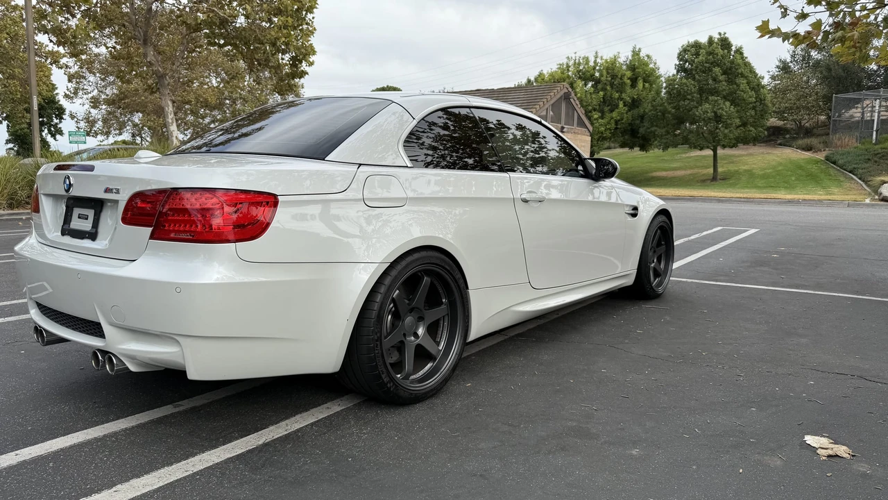 2012 BMW E93 M3 Convertible - Image 25 of 31
