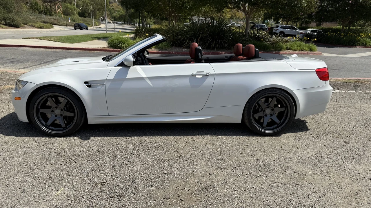 2012 BMW E93 M3 Convertible - Image 6 of 31
