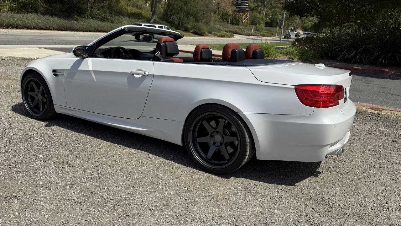 2012 BMW E93 M3 Convertible - Image 8 of 31