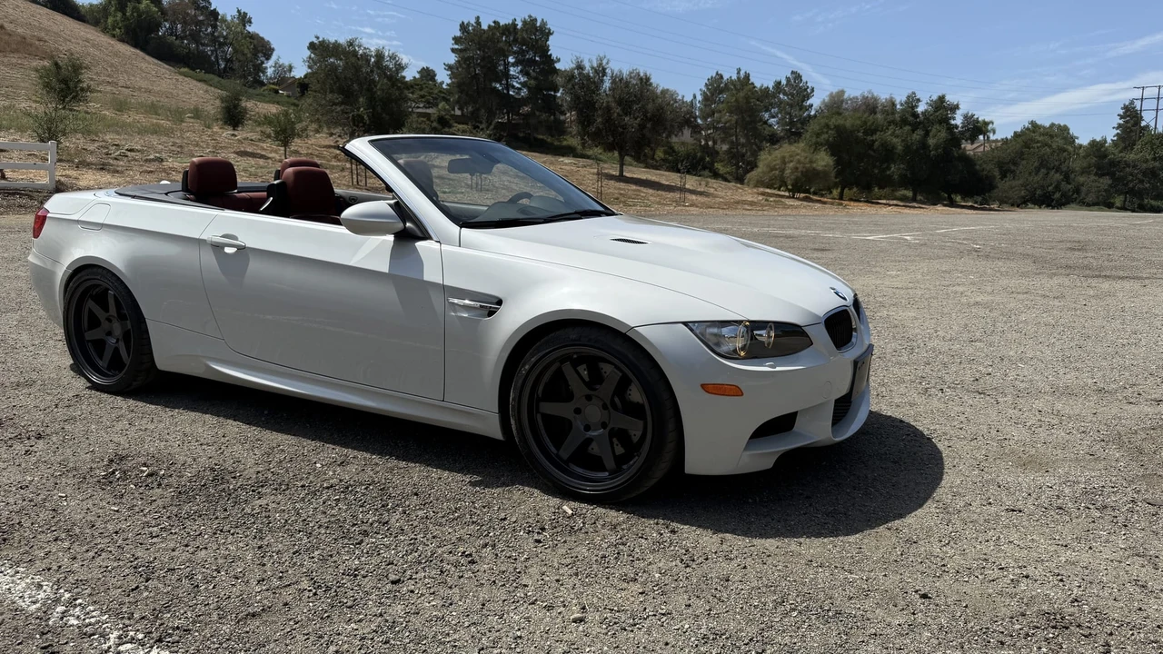 2012 BMW E93 M3 Convertible - Image 2 of 31