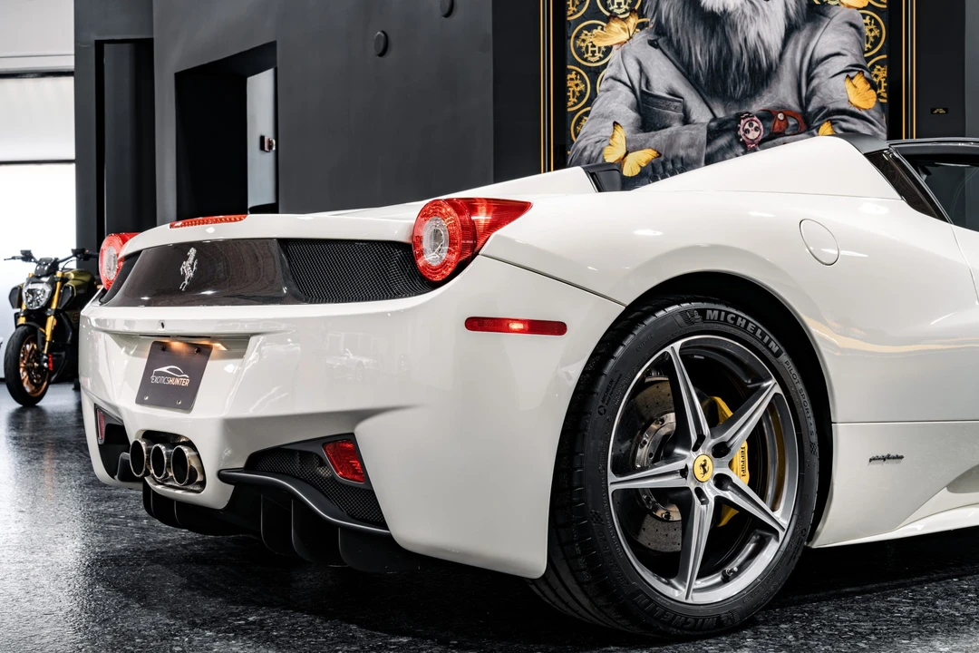 2012 Ferrari 458 Spider - Image 20 of 31