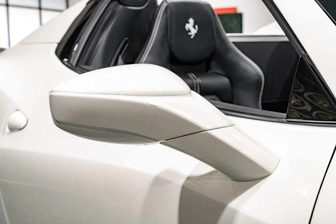 2012 Ferrari 458 Spider - Image 28 of 31