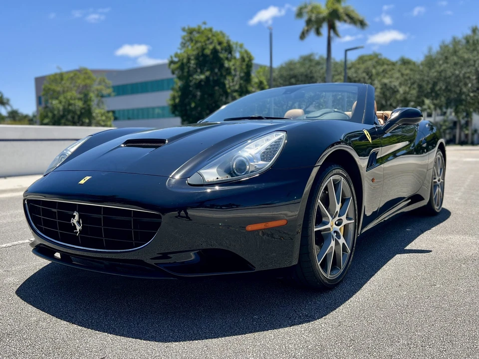 2012 Ferrari California - Image 7 of 31