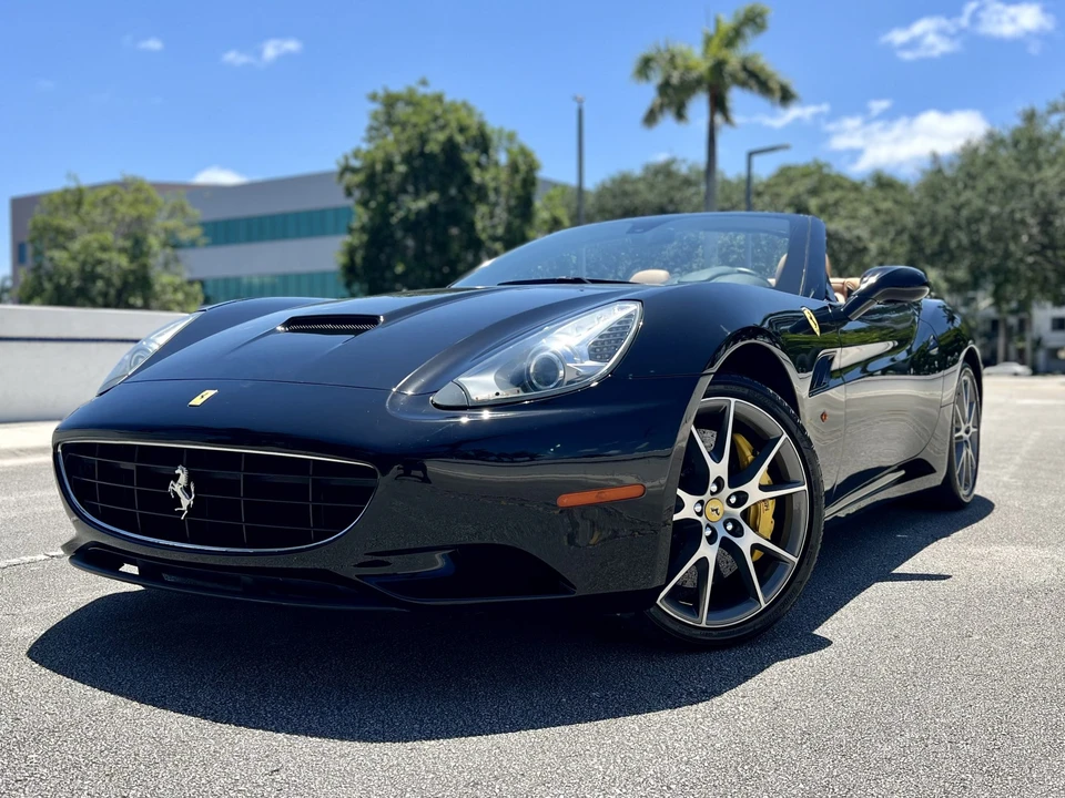 2012 Ferrari California - Image 4 of 31