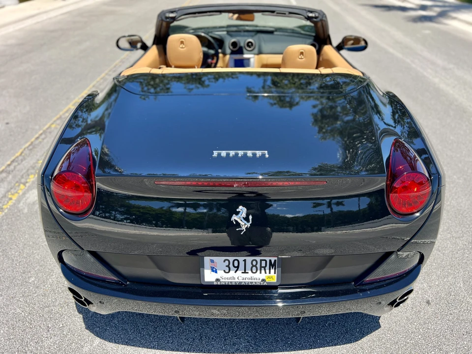 2012 Ferrari California - Image 19 of 31