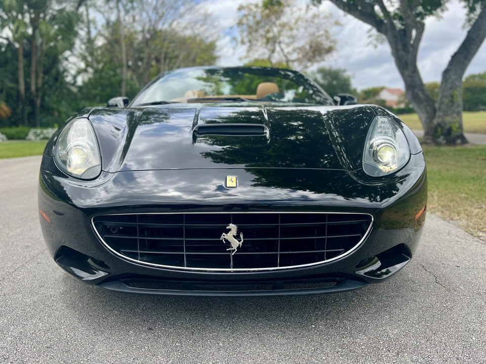 2012 Ferrari California - Image 9 of 31