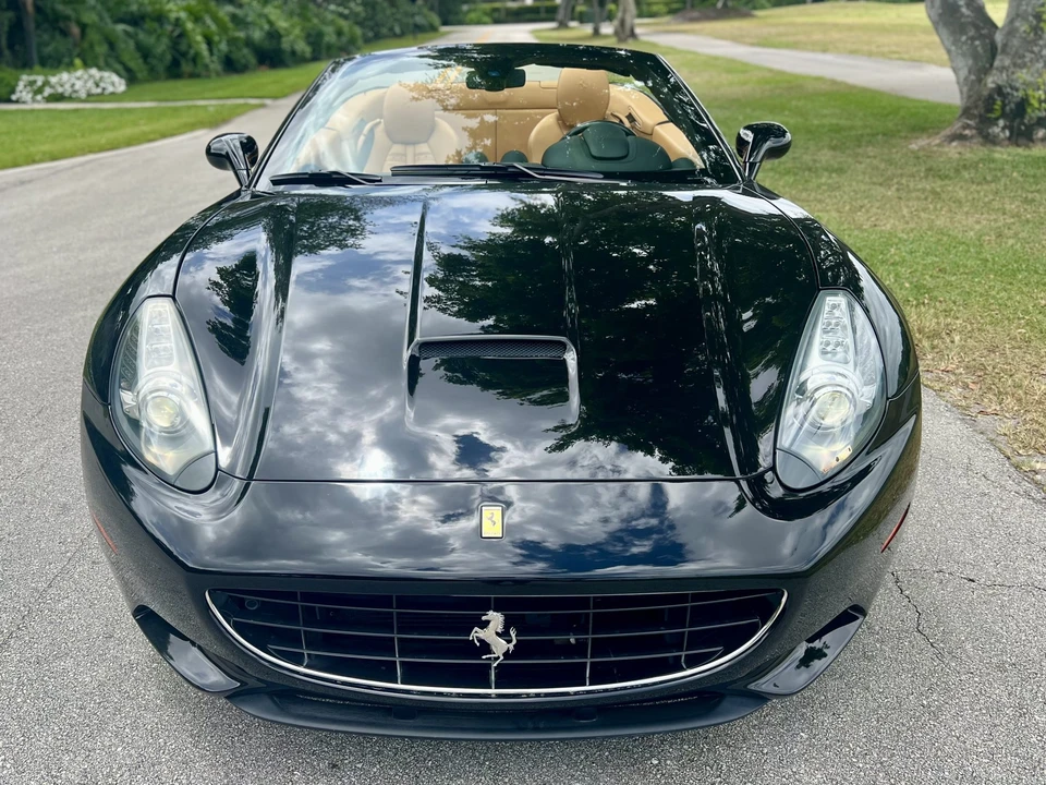 2012 Ferrari California - Image 10 of 31