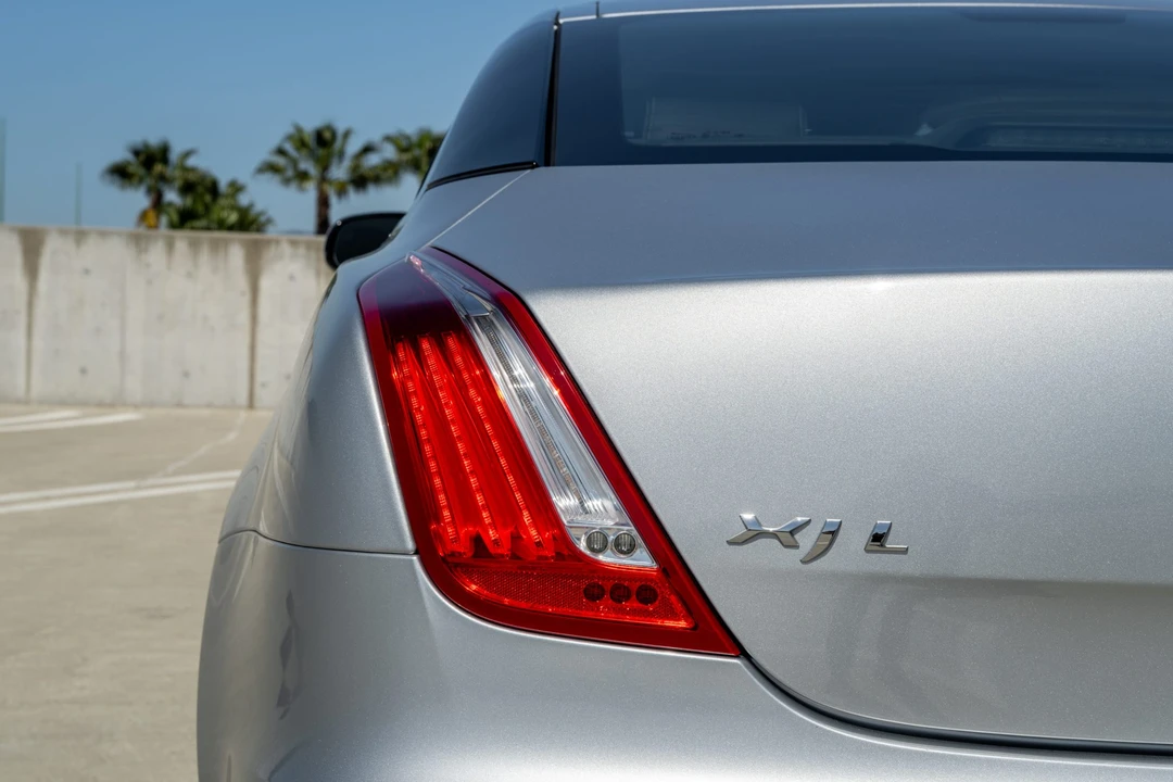 2012 Jaguar X351 XJ - Image 18 of 31