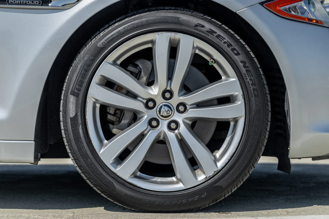 2012 Jaguar X351 XJ - Image 25 of 31