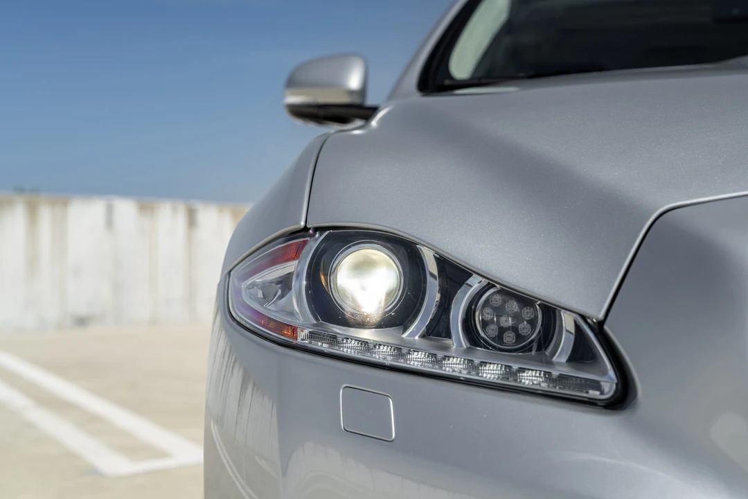 2012 Jaguar X351 XJ - Image 16 of 31