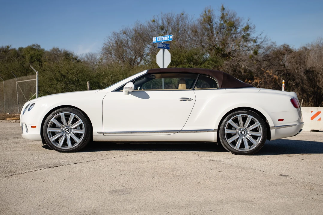 2013 Bentley Continental GTC - Image 26 of 31