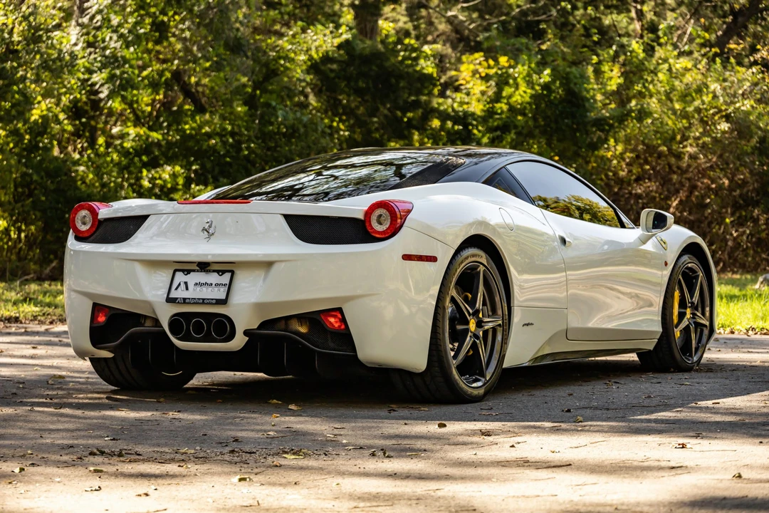 2013 Ferrari 458 Italia - Image 8 of 31