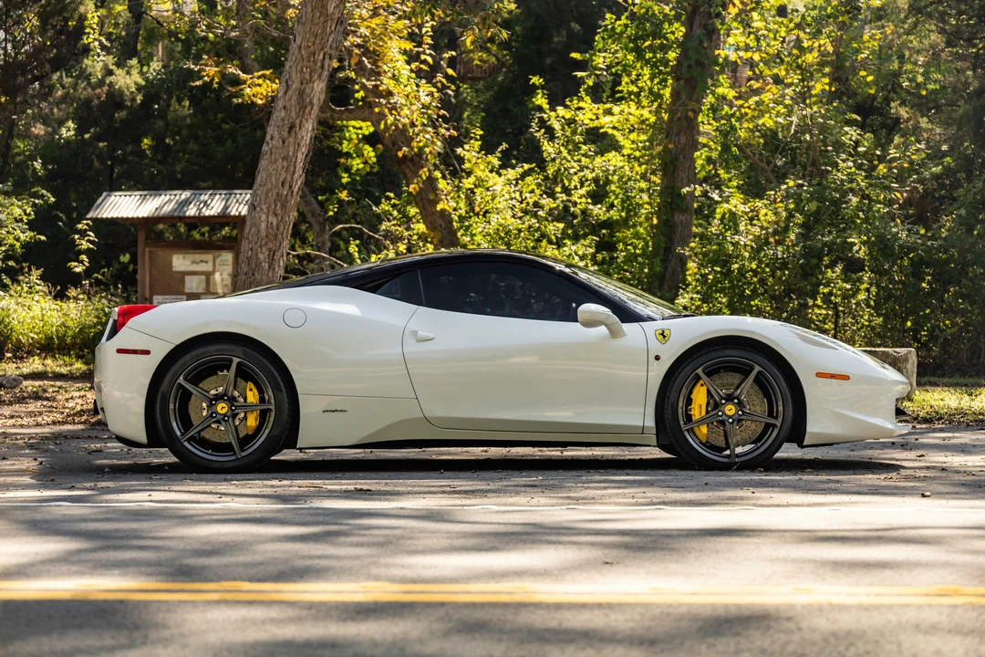 2013 Ferrari 458 Italia - Image 10 of 31