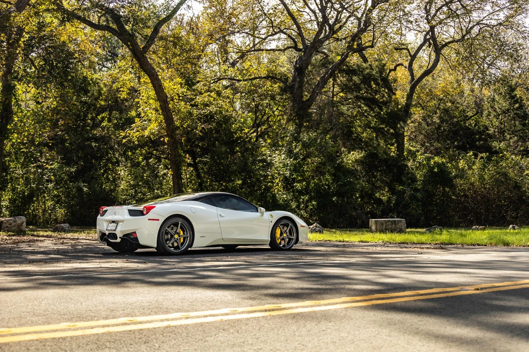 2013 Ferrari 458 Italia - Image 9 of 31