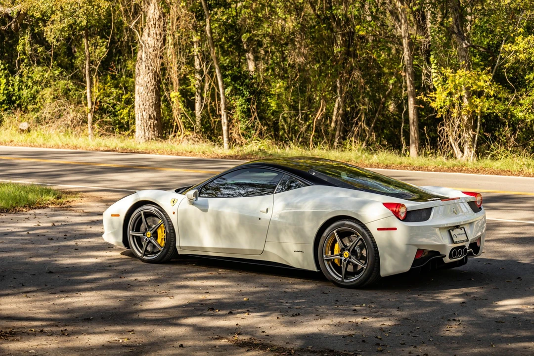 2013 Ferrari 458 Italia - Image 5 of 31