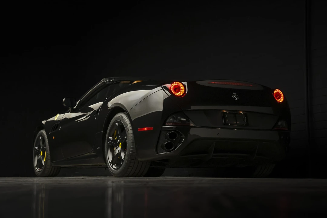 2013 Ferrari California - Image 23 of 31