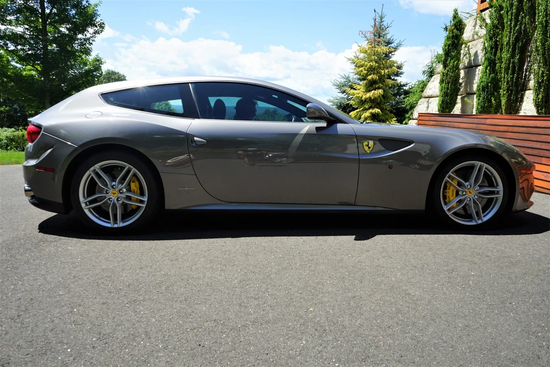 2013 Ferrari FF - Image 9 of 31