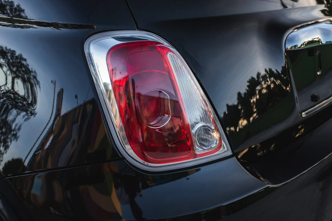 2013 Fiat Abarth 500 - Image 26 of 31