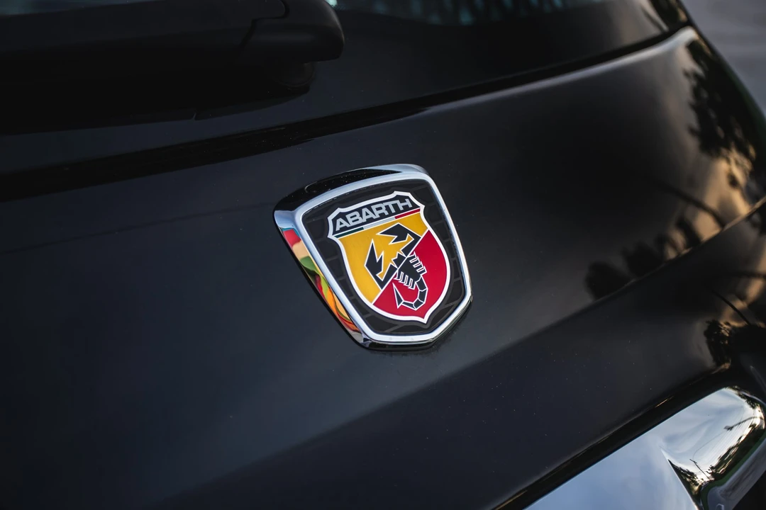 2013 Fiat Abarth 500 - Image 29 of 31