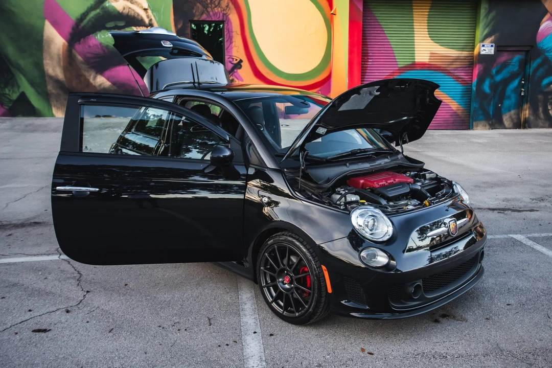 2013 Fiat Abarth 500 - Image 10 of 31