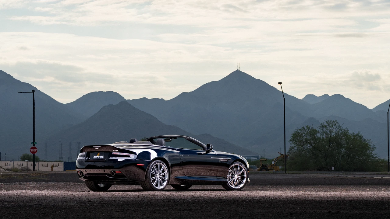 2014 Aston Martin DB9 - Image 10 of 31