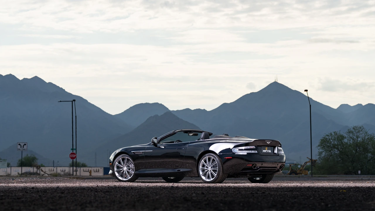 2014 Aston Martin DB9 - Image 26 of 31