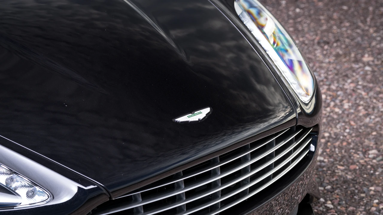 2014 Aston Martin DB9 - Image 24 of 31