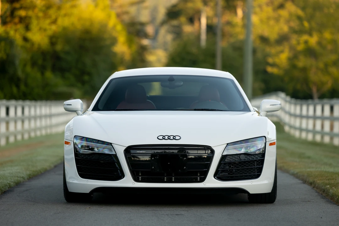 2014 Audi 42 R8 - Image 23 of 31