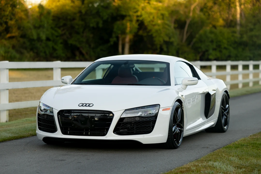 2014 Audi 42 R8 - Image 21 of 31