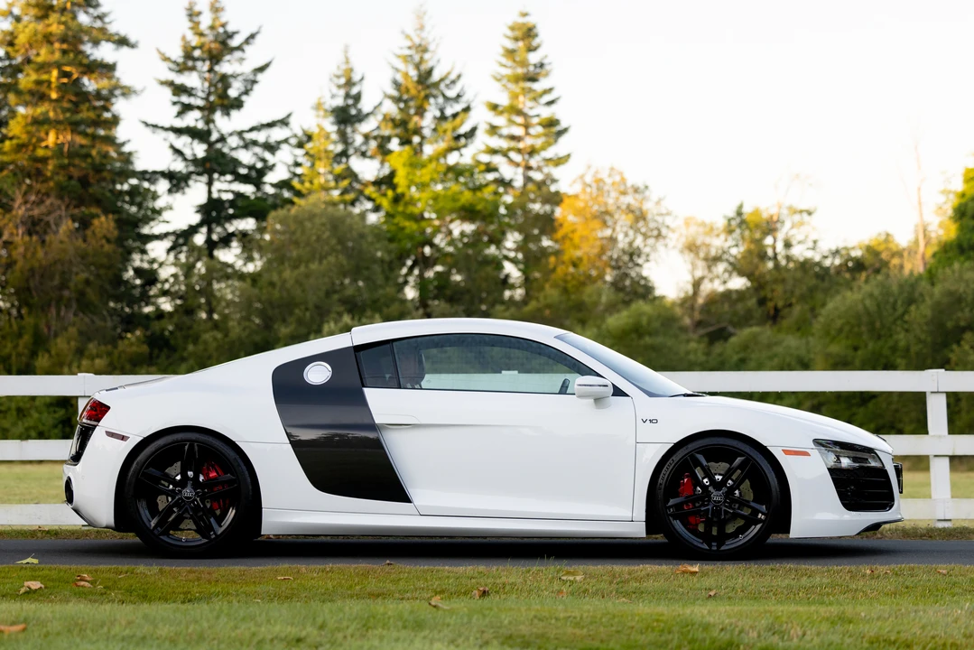 2014 Audi 42 R8 - Image 26 of 31