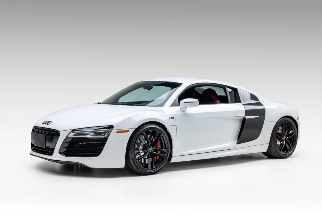 2014 Audi 42 R8 - Image 2 of 31