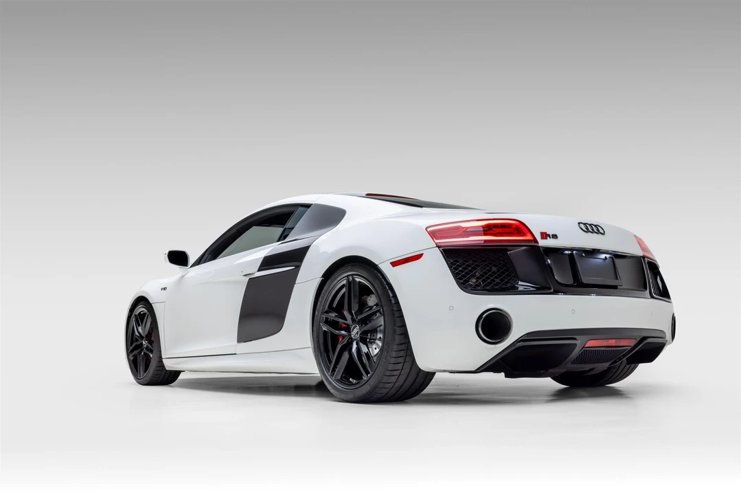 2014 Audi 42 R8 - Image 15 of 31