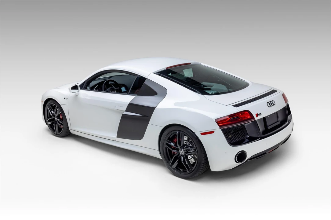 2014 Audi 42 R8 - Image 16 of 31