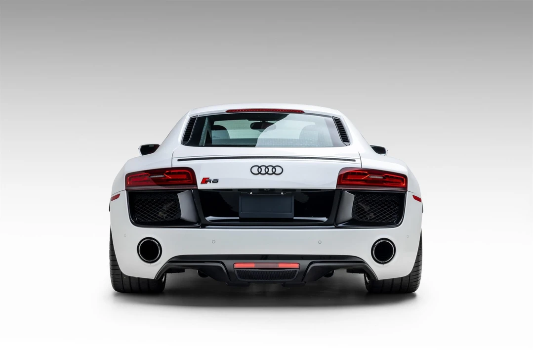 2014 Audi 42 R8 - Image 13 of 31