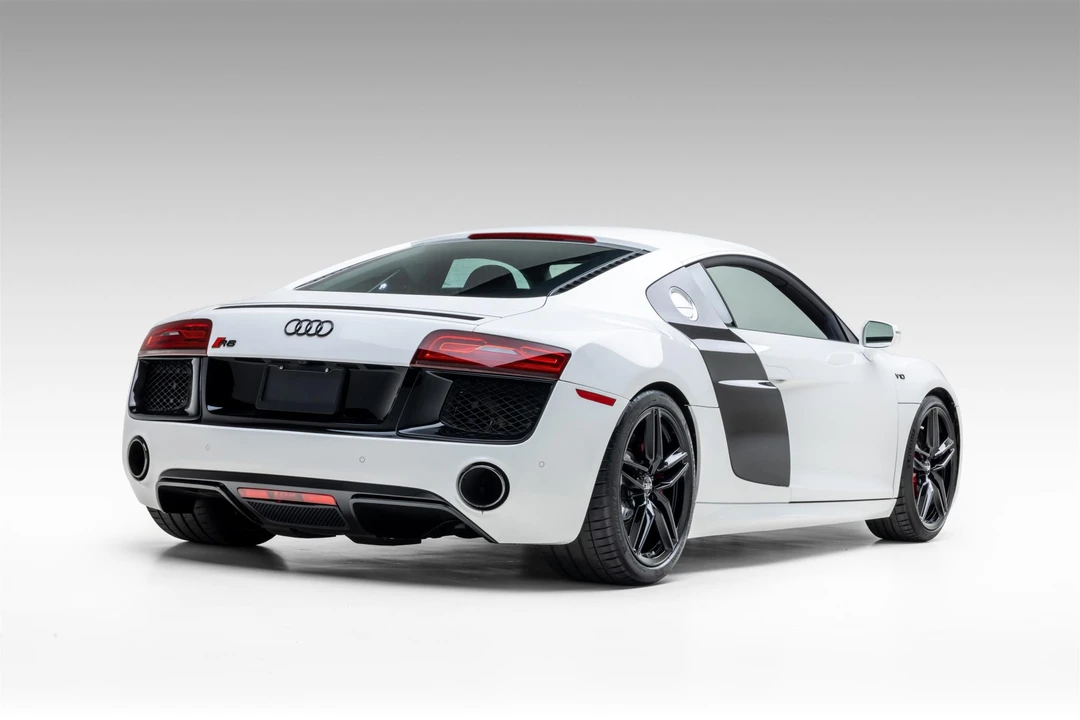 2014 Audi 42 R8 - Image 11 of 31