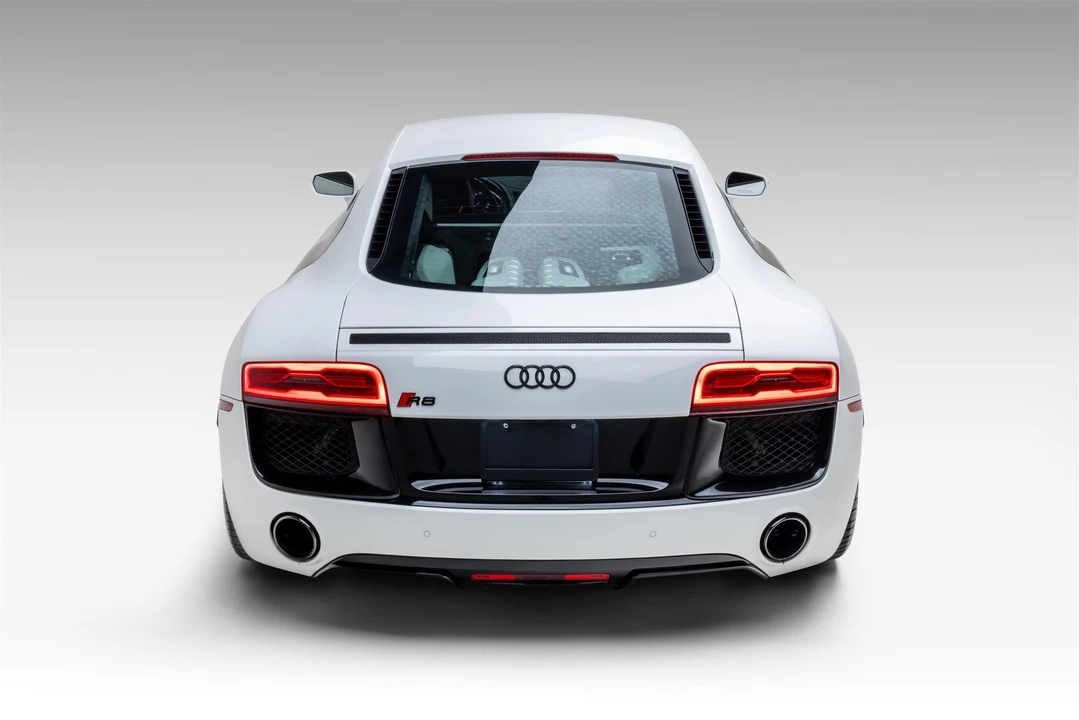 2014 Audi 42 R8 - Image 14 of 31