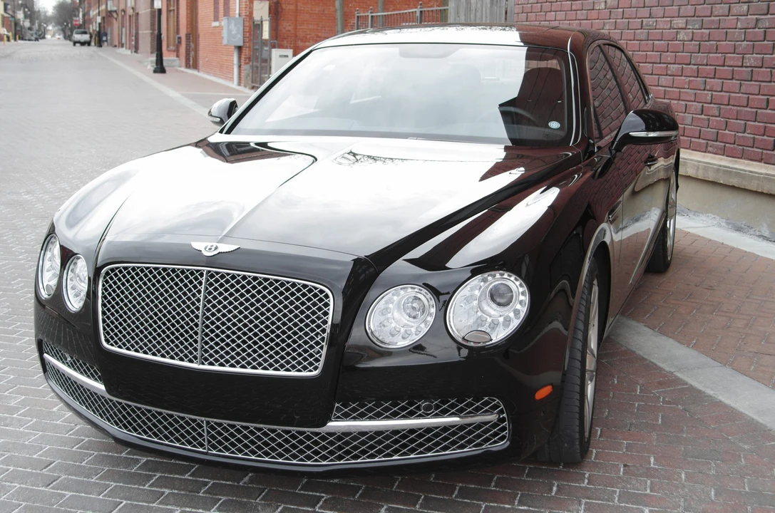2014 Bentley Continental Flying Spur - Image 2 of 31