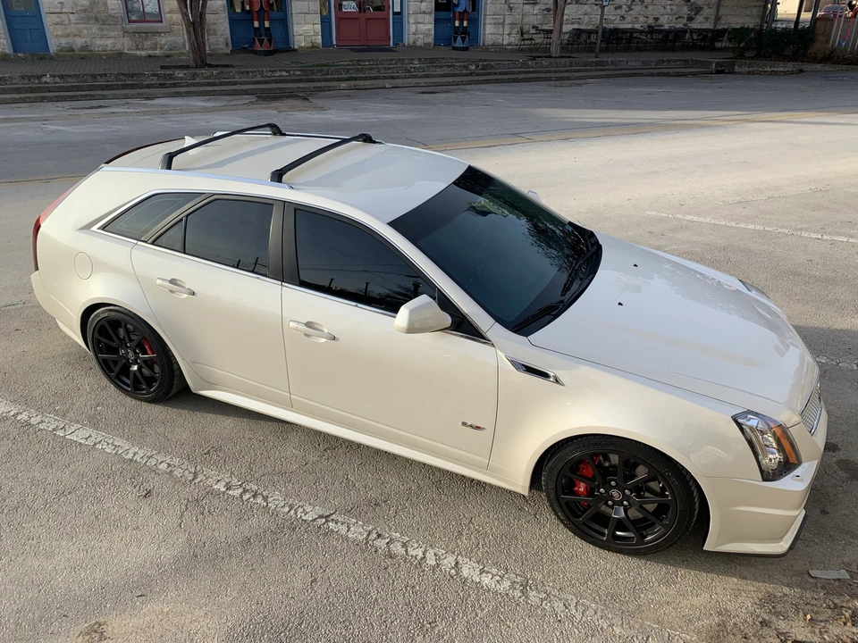 2014 Cadillac CTS-V 2nd Gen - Image 2 of 31
