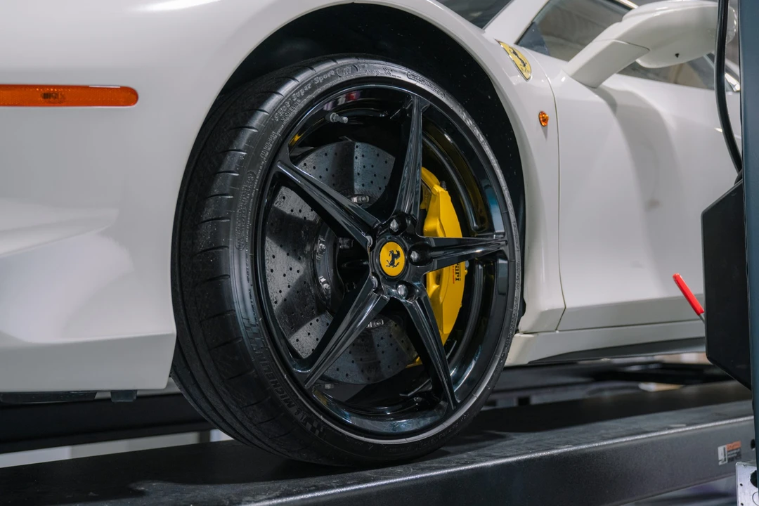 2014 Ferrari 458 Spider - Image 28 of 31