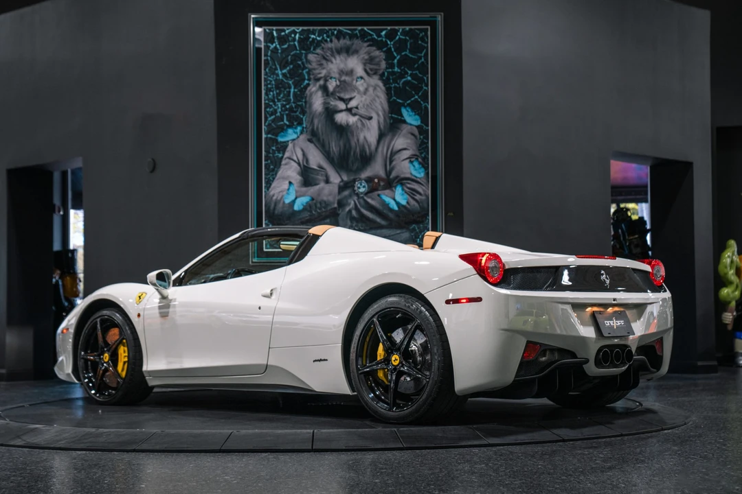 2014 Ferrari 458 Spider - Image 9 of 31