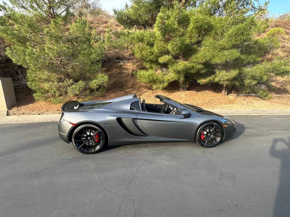2014 McLaren MP4-12C Spider - Image 8 of 31