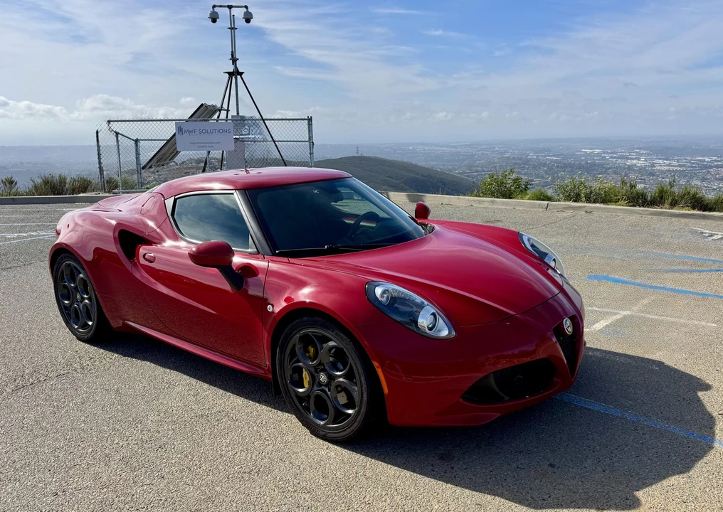 2015 Alfa Romeo 4C Coupe - Image 22 of 31