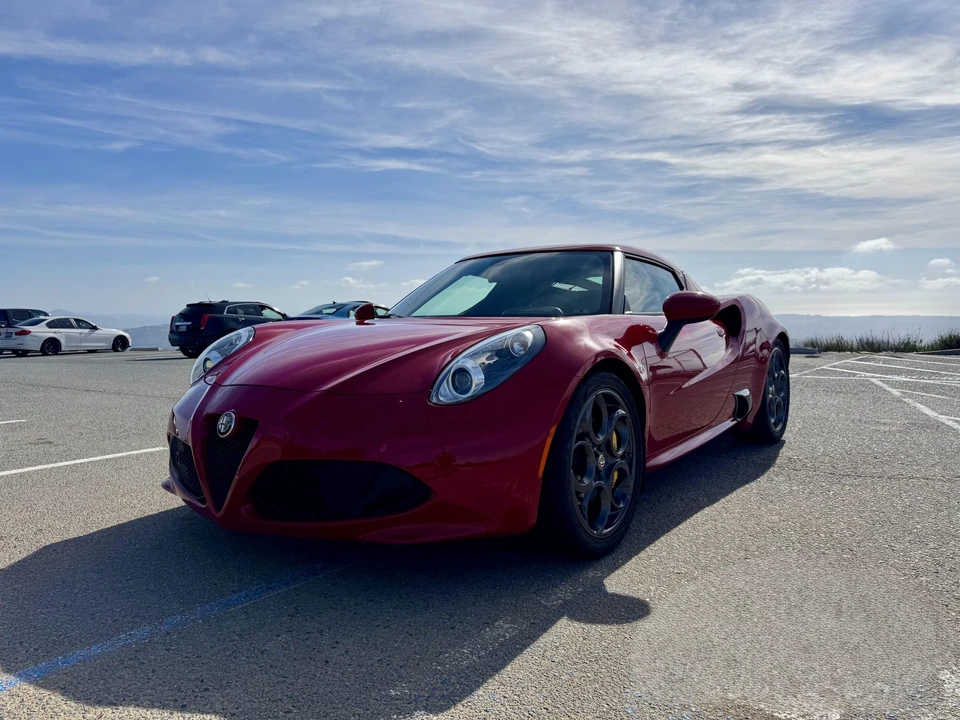 2015 Alfa Romeo 4C Coupe - Image 24 of 31