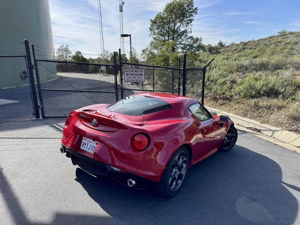 2015 Alfa Romeo 4C Coupe - Image 14 of 31