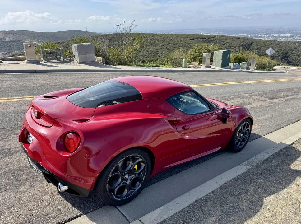 2015 Alfa Romeo 4C Coupe - Image 15 of 31