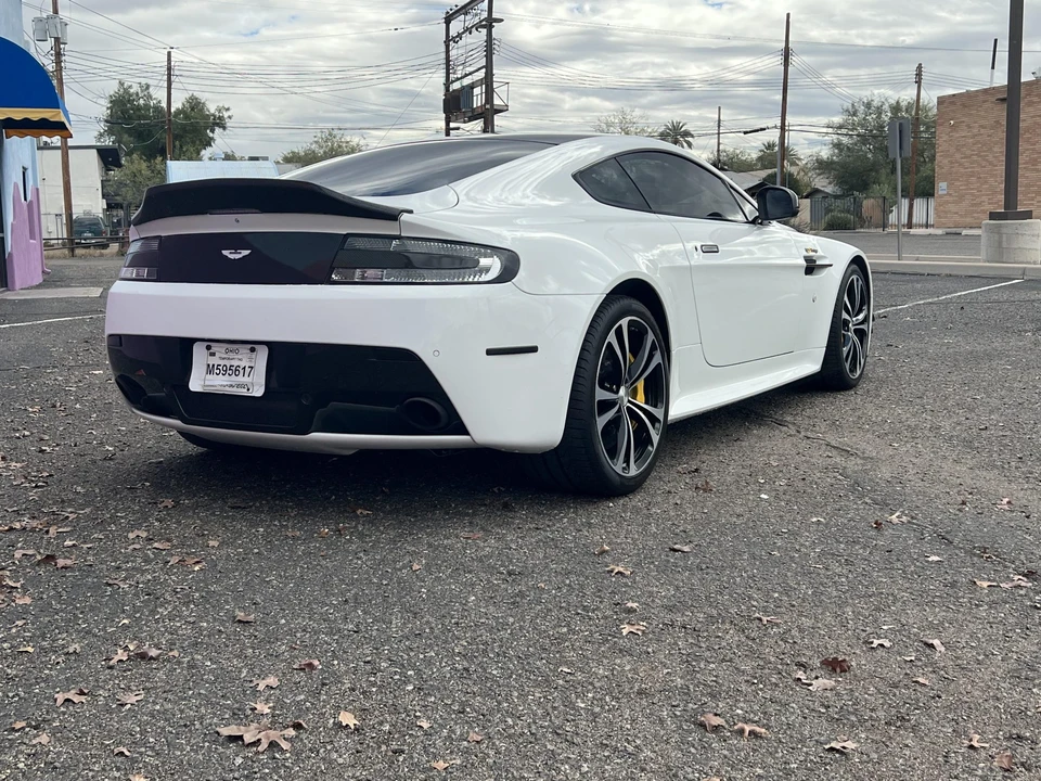 2015 Aston Martin V12 Vantage (2010-2018) - Image 10 of 31