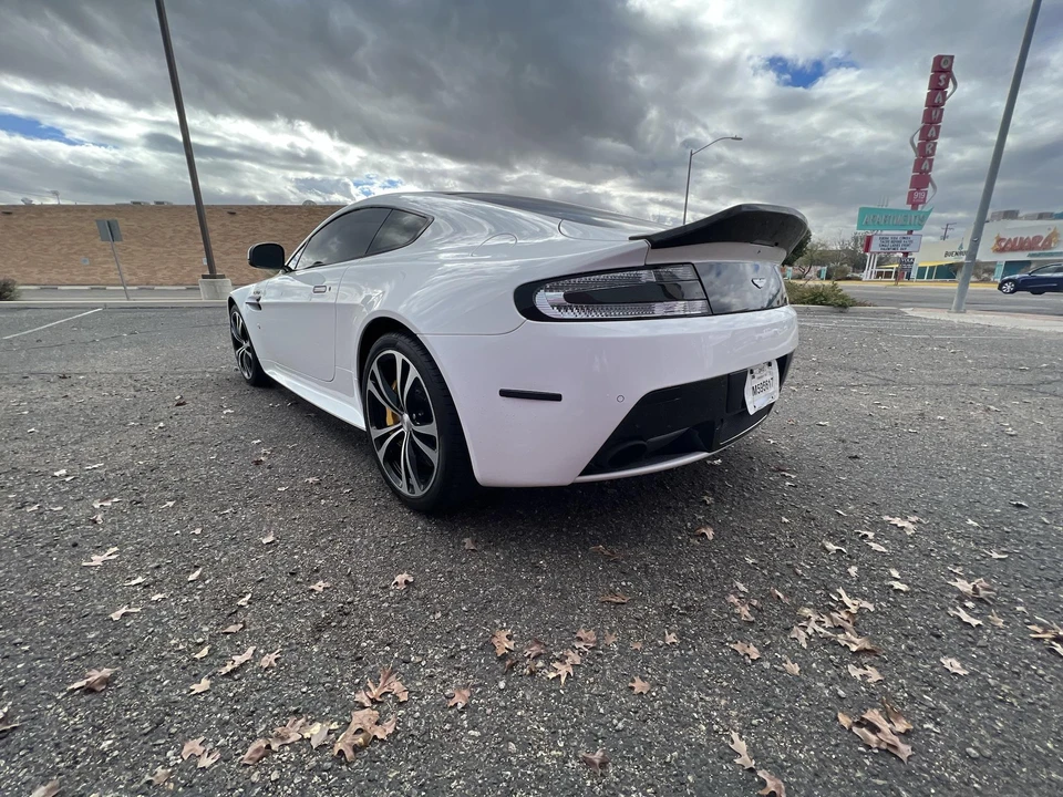 2015 Aston Martin V12 Vantage (2010-2018) - Image 16 of 31