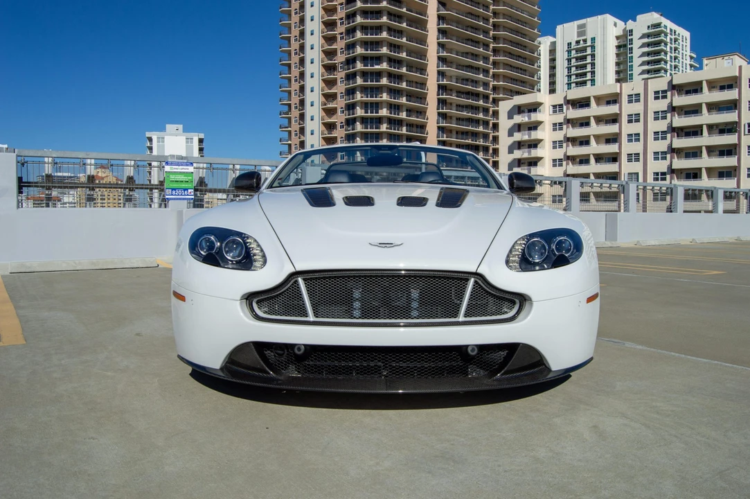 2015 Aston Martin V12 Vantage (2010-2018) - Image 14 of 31